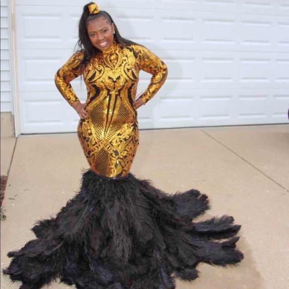 Prom Dress - Picture 1 of 5